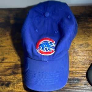 Chicago Cubs blue baseball cap with front logo